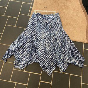 CHICO's fully lined, gorgeous blue and white skirt with uneven hemline  Sz 2(M)